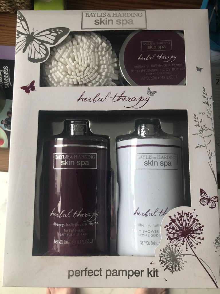 New baylis&harding spar set 
