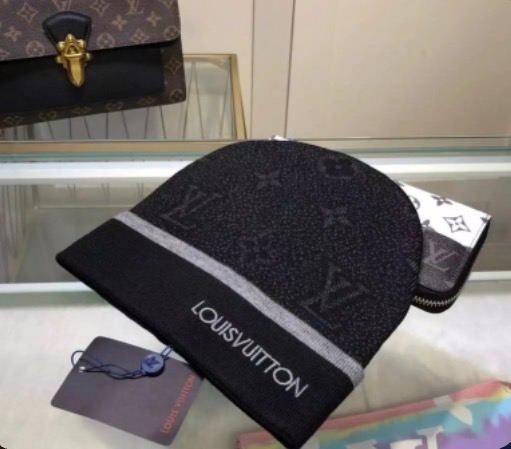 Louis Vuitton Monogram Beanie Hat – Black, New