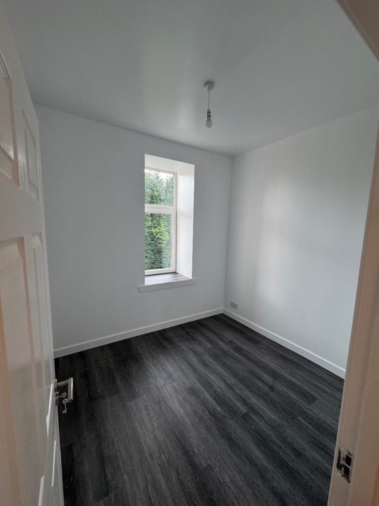 Newly Renovated 2-Bedroom First-Floor Flat – Burnbank Hamilton