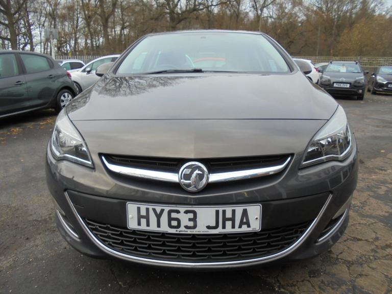 2013 Vauxhall Astra 1.4i 16V SRi 5dr HATCHBACK Petrol Manual