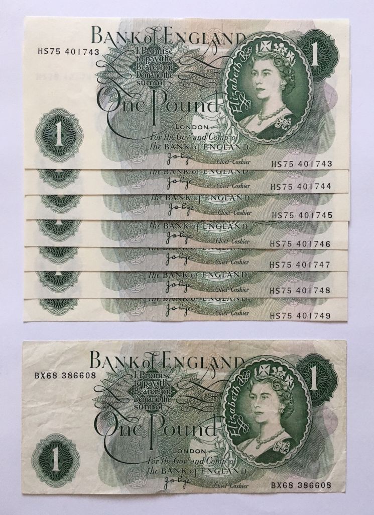 1970’s Bank of England £1 Banknotes in 7 consecutive numbers 