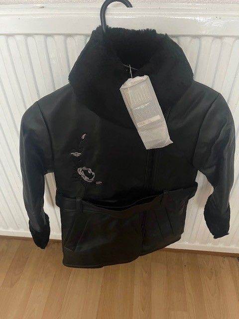 NEW - Girls Age 5 to 6 Years Black PVC Coat