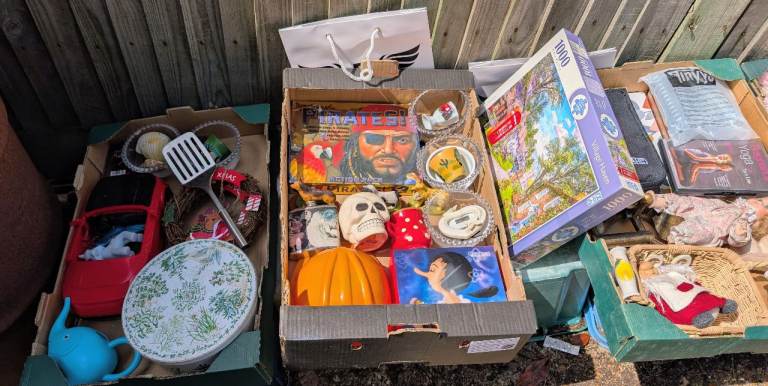 Job lot of car boot items 
