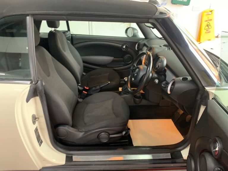 MINI Convertible 1.6 One Convertible 2dr Petrol Manual Euro 5 (98 ps)