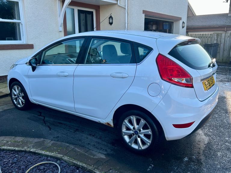 Ford, FIESTA, Hatchback, 2011, Manual, 1242 (cc), 5 doors