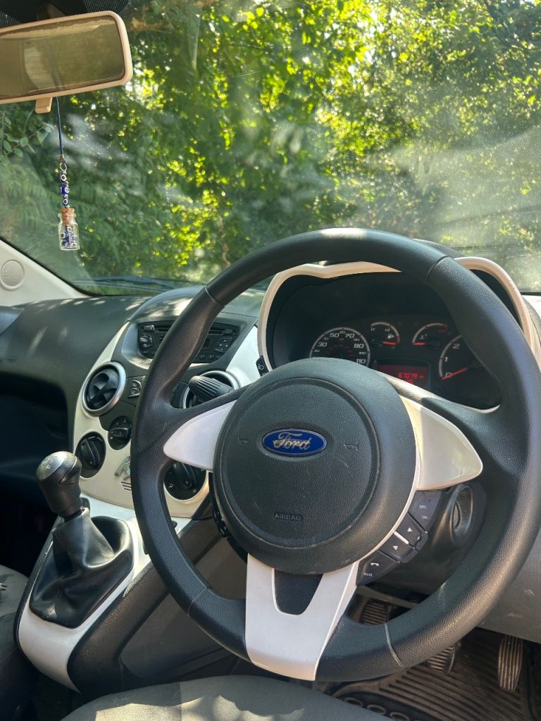 Ford, KA, Hatchback, 2009, Manual, 1242 (cc), 3 doors