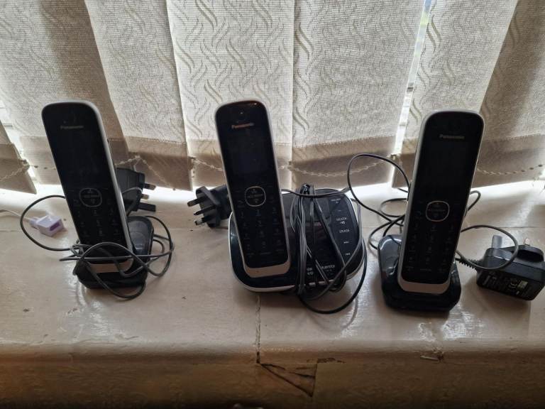 panasonic  landline phones  3 off  £20 