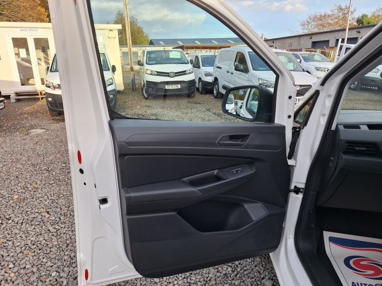 VOLKSWAGEN CADDY 2.0 TDI C20 Commerce Plus White Manual Diesel 2022