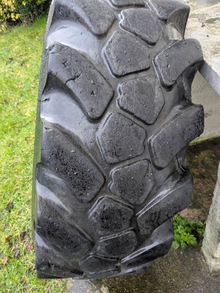 Tractor tyre for various exercises