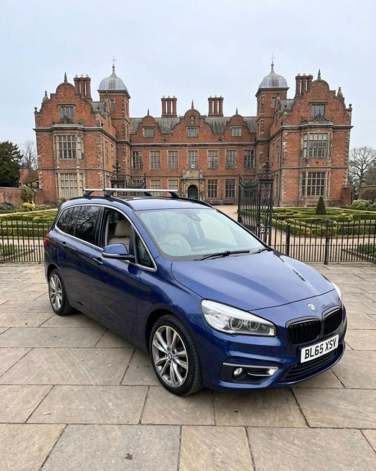 BMW 220i luxury auto 7seats 