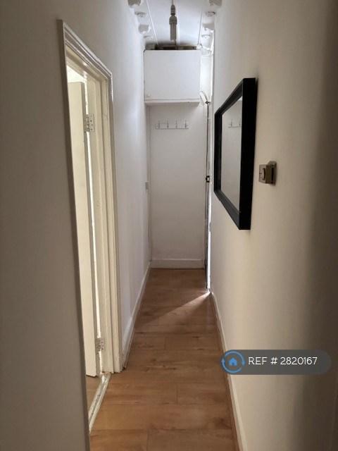 1 bedroom flat in Forest Gate, London, E7 (1 bed) (#2820167)