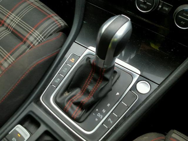 Volkswagen, GOLF, Hatchback, 2015, Semi-Auto, 1984 (cc), 5 doors