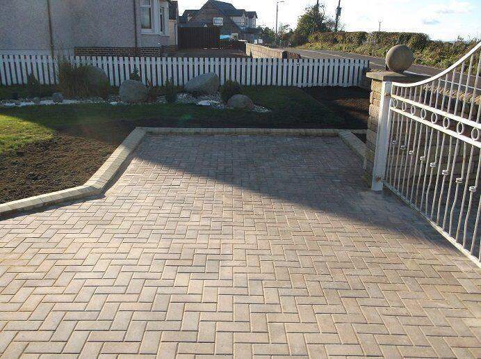 General builders, house extensions, driveways, decking, landscape gardening, patio's and fencing.