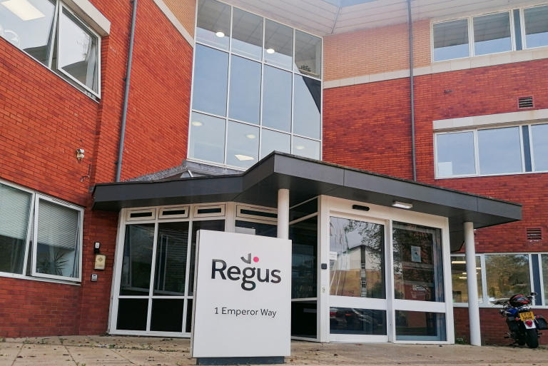 Exeter - EX13QS \ Office Space for Rent with 2 Desks