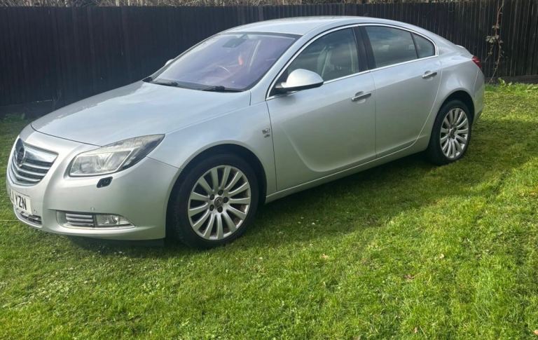 Vauxhall, INSIGNIA, Hatchback, 2011, Manual, 1956 (cc), 5 doors