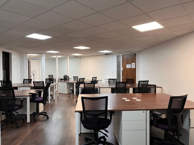 Up to 20 desk Private Serviced Office on Deansgate Manchester