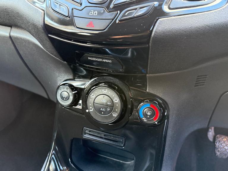 2013 Ford Fiesta 1.25 82 Zetec 5dr HATCHBACK Petrol Manual