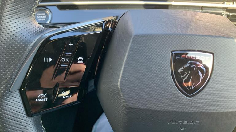 2025 Peugeot 3008 1.2 HYBRID GT SUV 5dr Petrol Hybrid e-DSC6 Euro 6 (s/s) (136 ps) SUV Hybrid Aut...