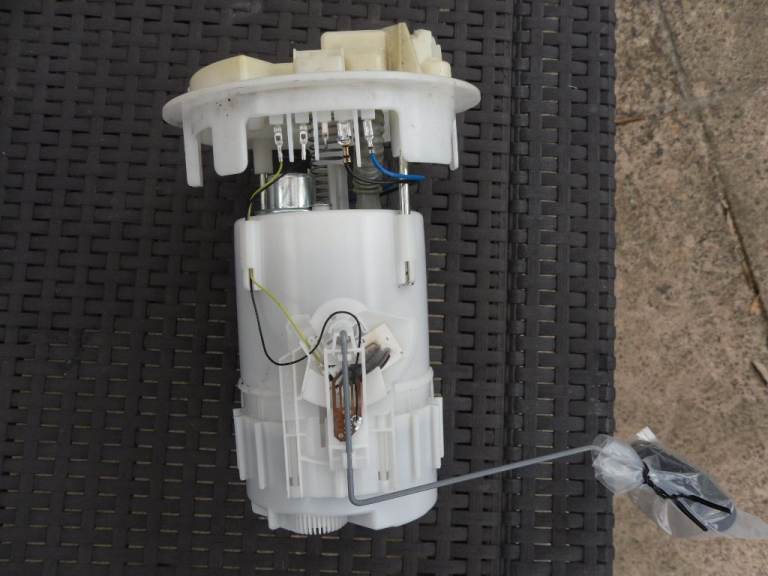 Peugeot 208 gti 2014 fuel tank sender