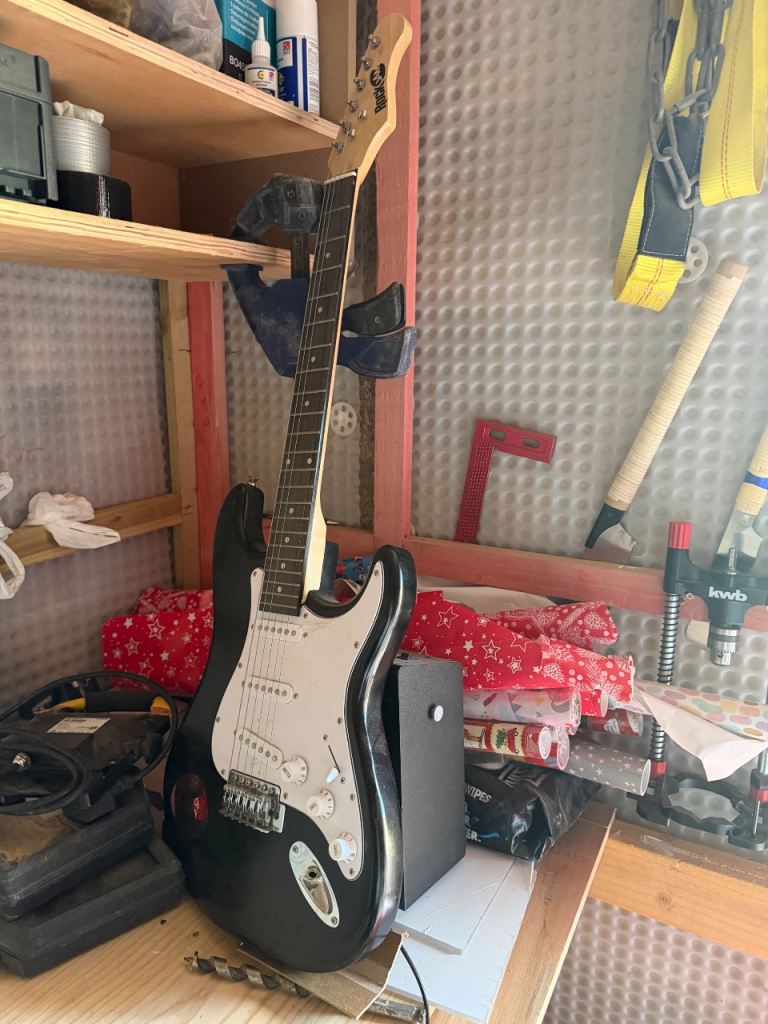 Electric guitar