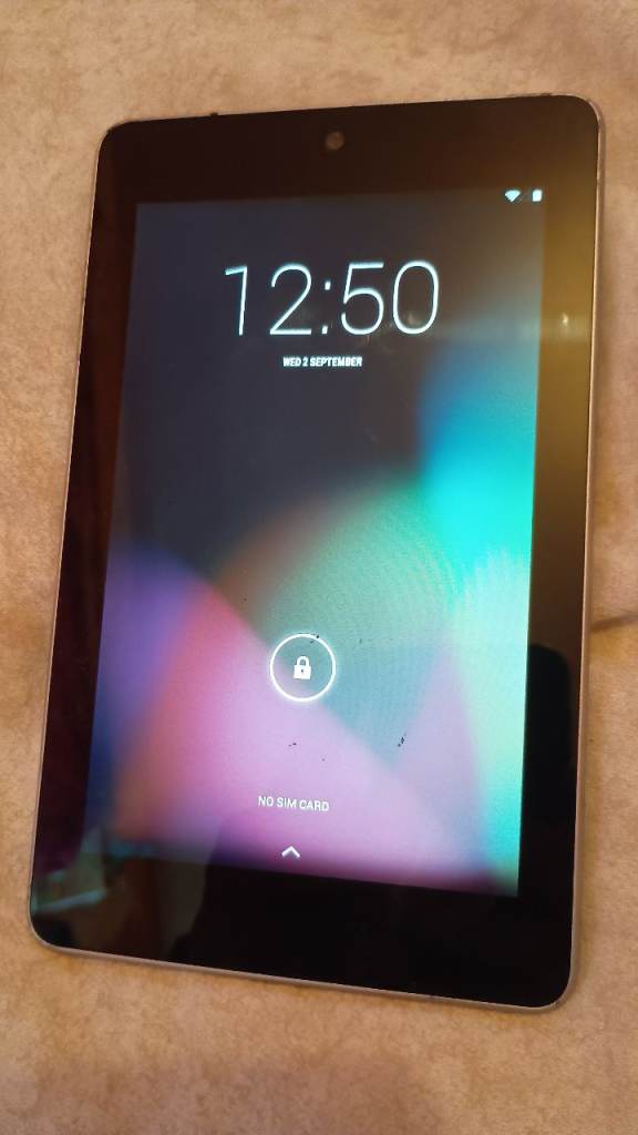 Google Nexus 7 Tablet with Black Protective Case