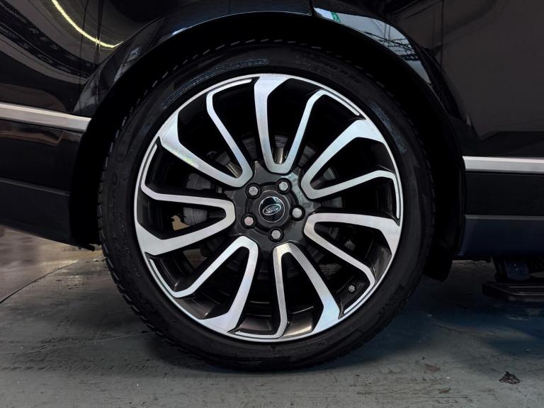  Land Rover Range Rover 4.4 SD V8 Autobiography SUV 5dr Diesel Auto 4WD Euro 6 (s/s) (339 ps) Die...