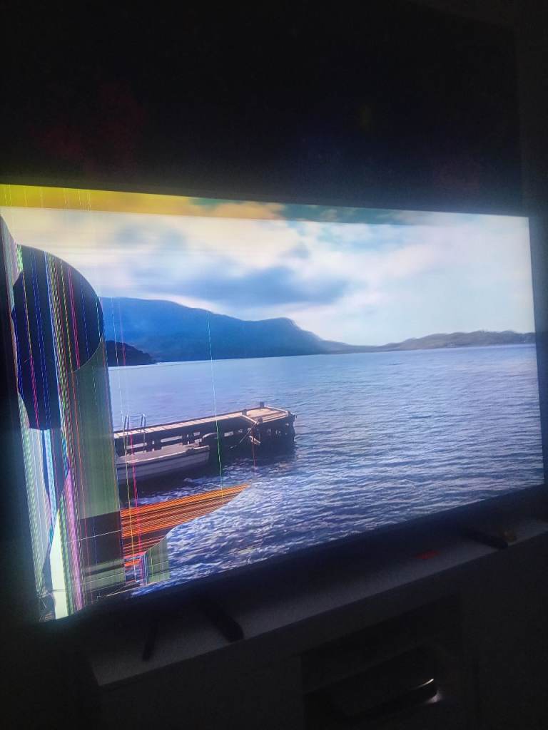 Hisense 85 inch Broken spares or repairs 