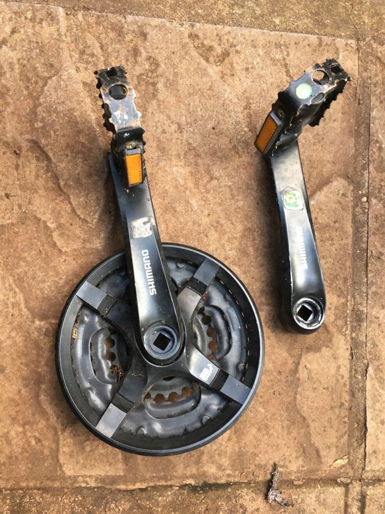 image for Shimano crank with pedals very good condition 