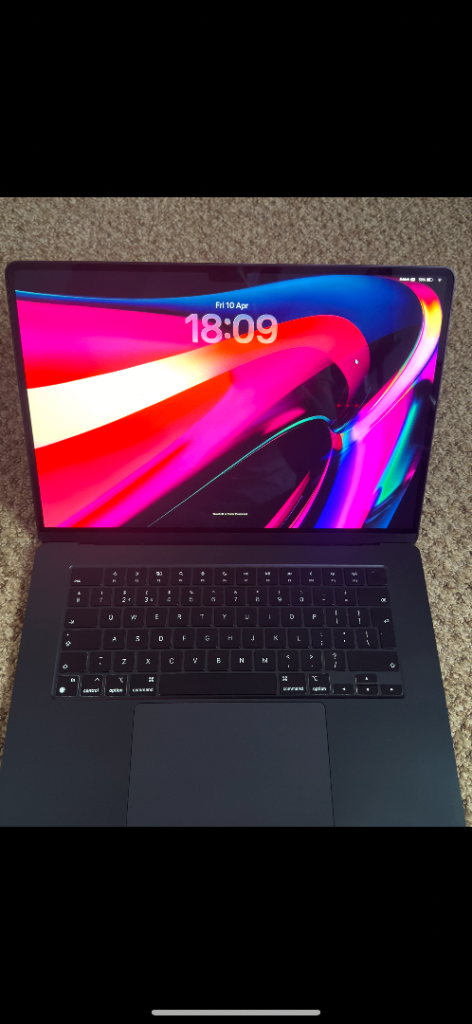 MacBook Air M2 chip - Mint condition £595 ONO