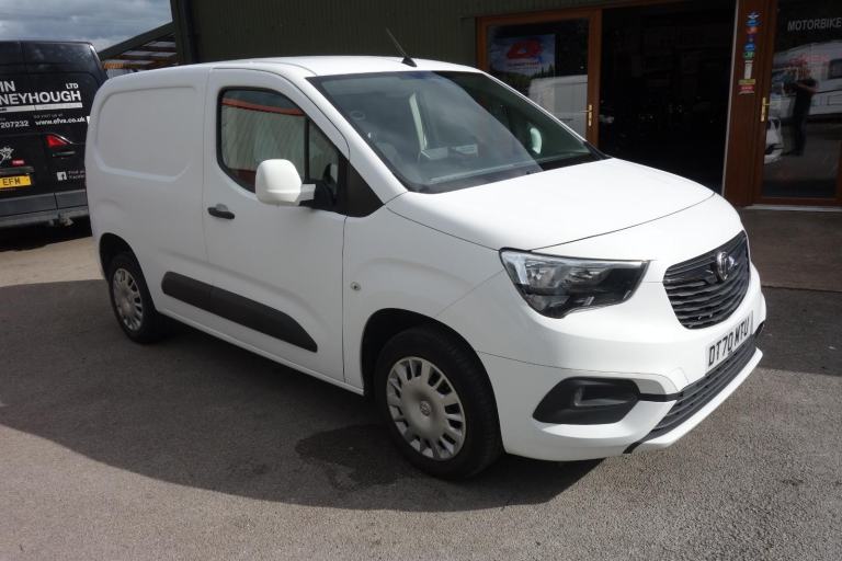 Vauxhall Combo 1.5 Turbo D 2300 Sportive Panel Van 4dr Diesel Manual ... 2021/70