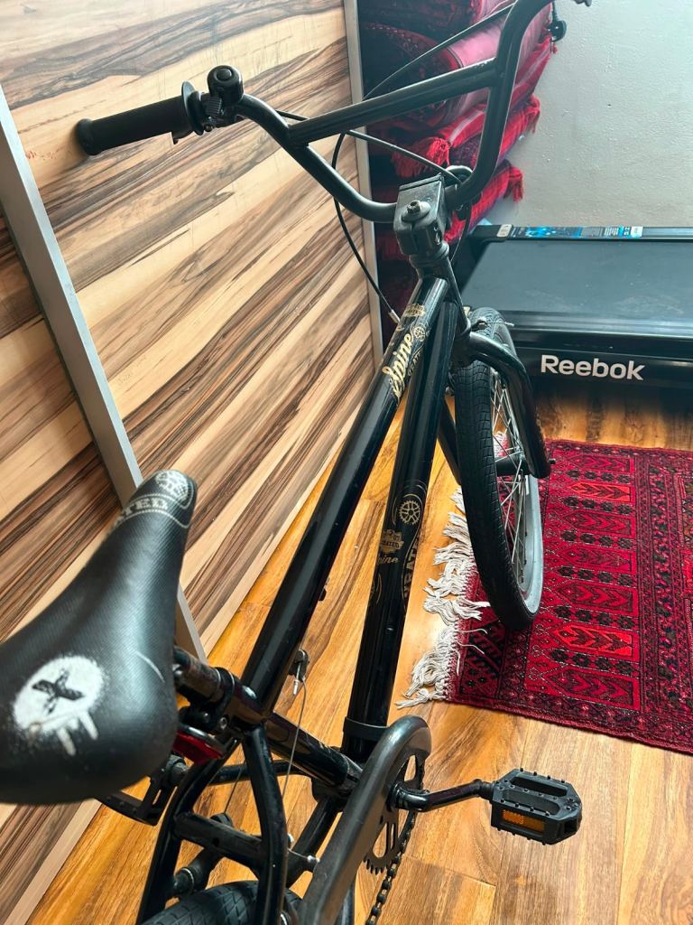 Mongoose Legion L10 BMX Bike - Black, Good Condition
