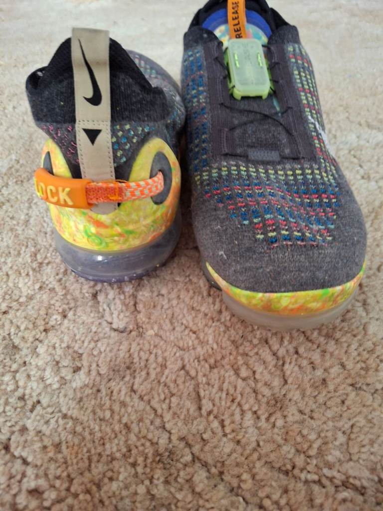 Adjustable trainers 