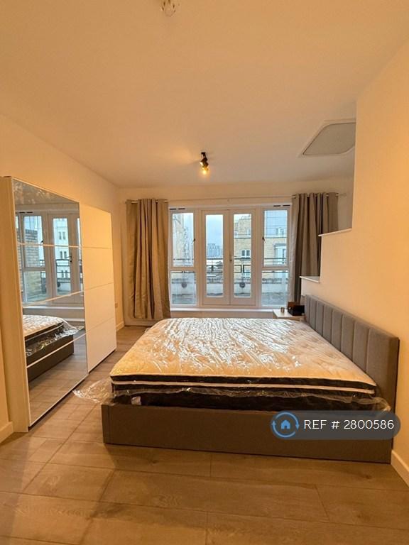 1 bedroom in St Davids Square, London, E14 (#2800586)