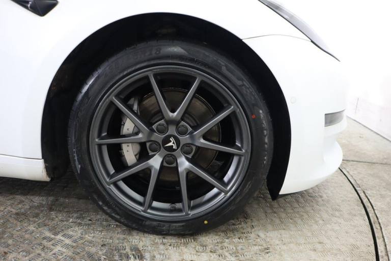 2021 Tesla Model 3 Long Range AWD 4dr Auto SALOON ELECTRIC Automatic