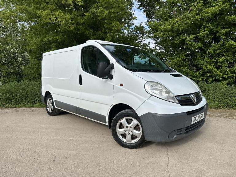 VAUXHALL VIVARO 2.0 2700 CDTi 2013