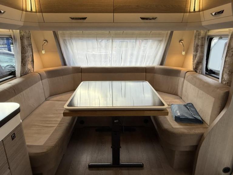 2022 HOBBY Prestige 720 kwfu 6 Berth fixed, bunkbeds, and double