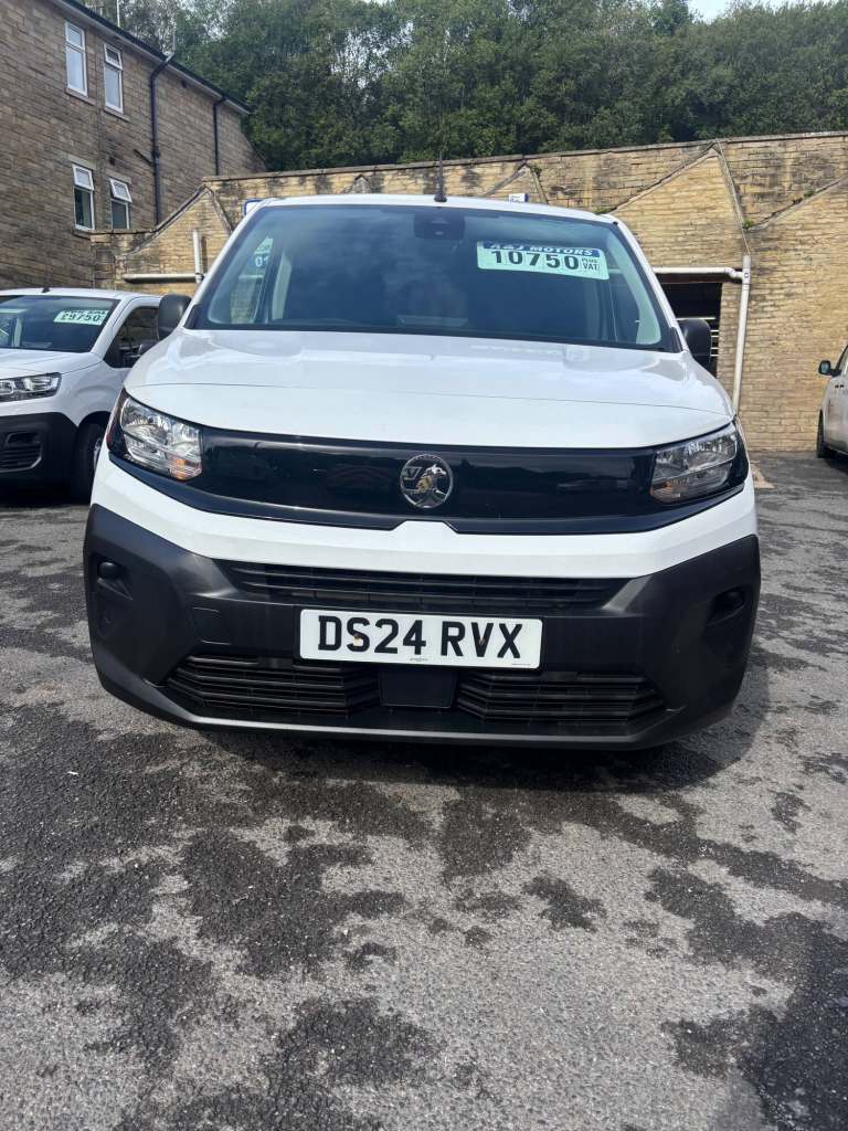 2024 Vauxhall Combo 1.5 Turbo D 100ps Prime H1 Van, ONLY 27,OOO MILES! PANEL VAN Diesel Manual
