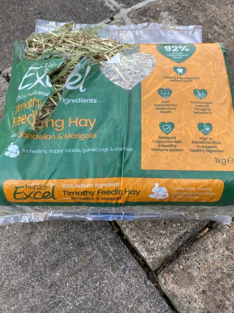 Burgess Excel Timothy Feeding Hay with Dandelion & Marigold 1kg