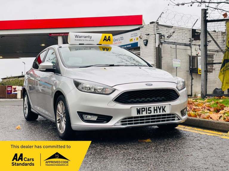 2015 Ford Focus 1.0T EcoBoost Zetec Euro 6 (s/s) 5dr HATCHBACK Petrol Manual