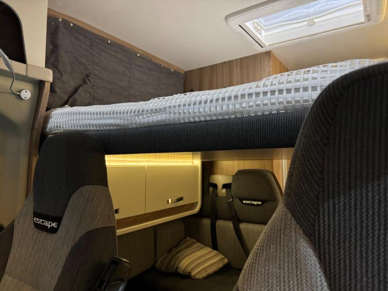 SWIFT ESCAPE 695 - 2017