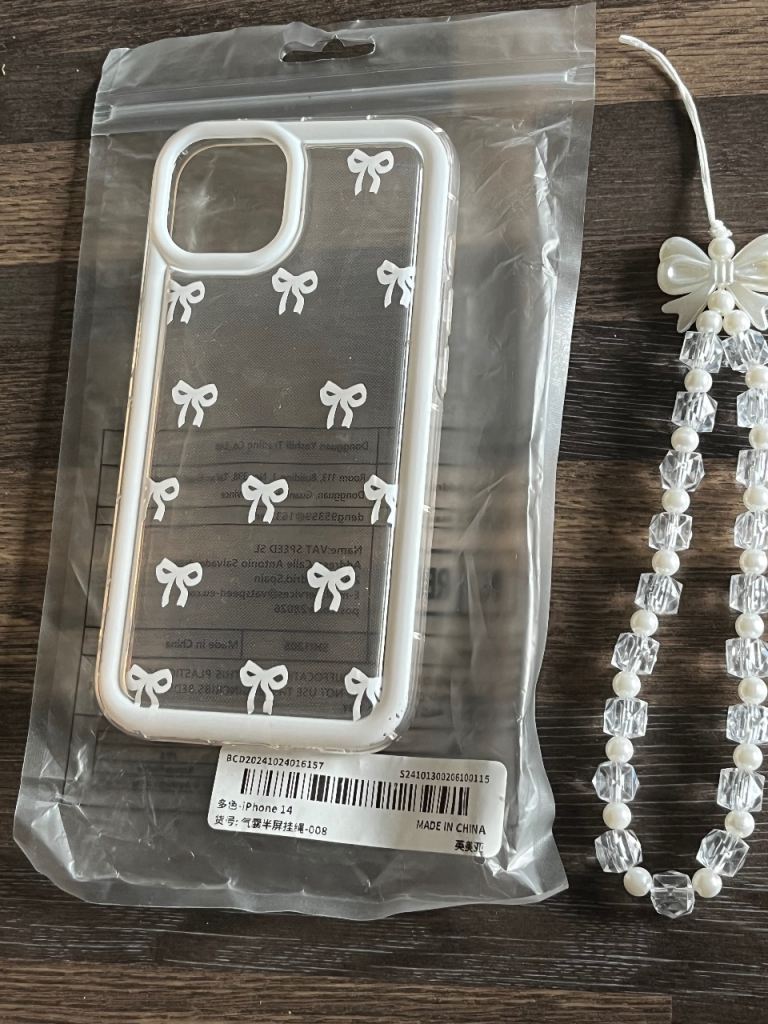 iPhone 13 cover & beaded wrist strap. Brand new. £5