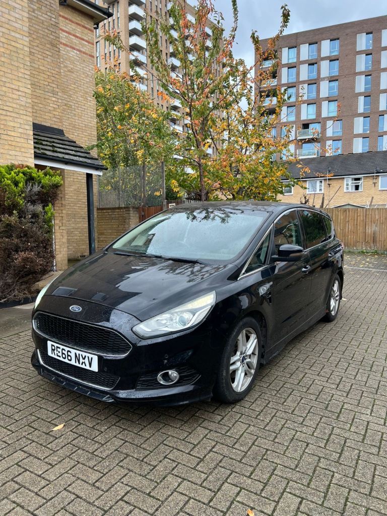 2016 Ford S Max Titanium Sport black 7 seater petrol