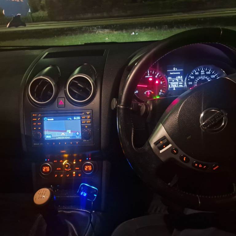 Nissan, QASHQAI, Hatchback, 2013, Manual, 1461 (cc), 5 doors