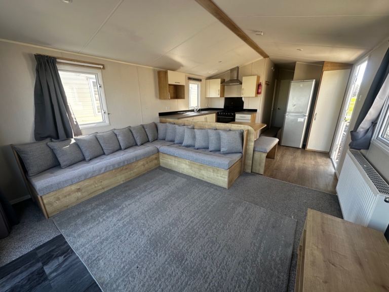 Static caravan for sale on Sheppey coast!! NO SITE FEES UNTIL 2027!!