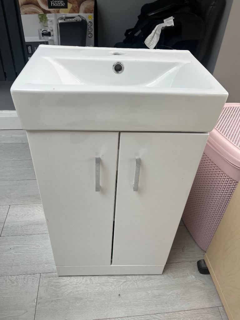 White Bathroom Vanity Unit with Basin and Storage