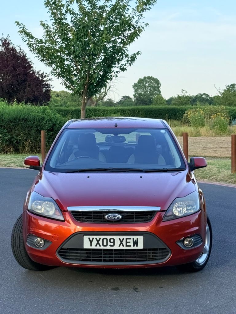 2009 Ford Focus Style 1.6L Automatic Full Ford Service History 64K Miles 1YR NEW MOT  1 OWNER