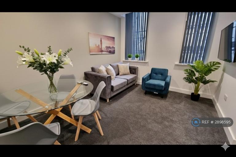 2 bedroom flat in Quarterbank Apartments, Sunderland, SR1 (2 bed) (#2898595)