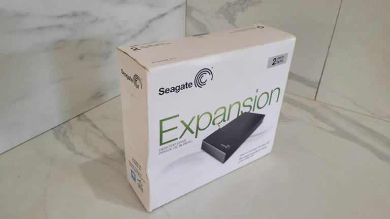 Seagate Expansion 2TB external hard drive 