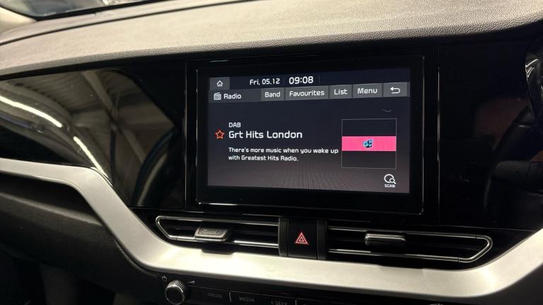 2020 Kia Niro 1.6 GDi Hybrid 2 5dr DCT Hybrid Estate Estate Hybrid Automatic