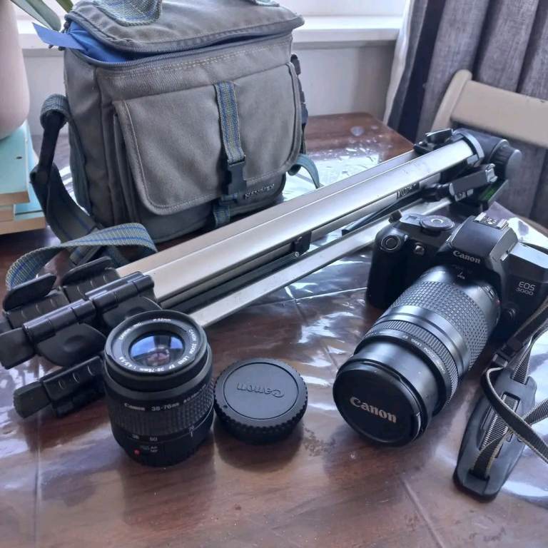 Canon EOS 5000 35mm Film Camera Kit – 2 Lenses, Tripod & Bag